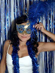 НГ2011