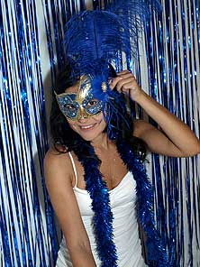 НГ2011
