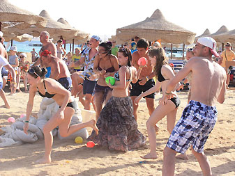Ну и нам конечно тоже досталось) (фотка с инета) Beach Party