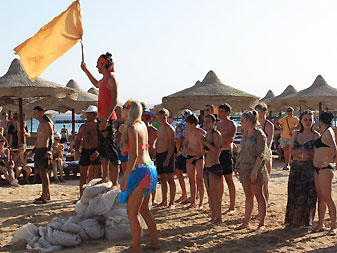 Beach Party прошул на ура! Результат игры не помню, но мы победили... па любому))) (фотка с инета) Beach Party