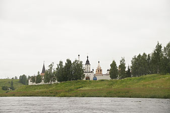 Успенский монастырь в Старицах Мультитур